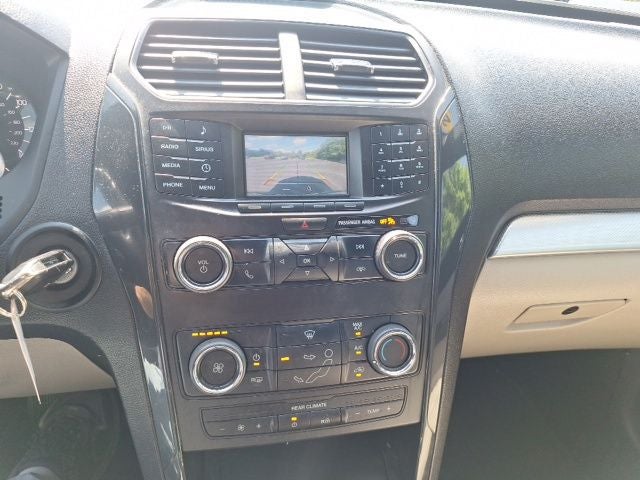 2018 Ford Explorer Base