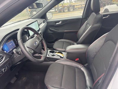 2025 Ford Escape Hybrid ST-Line
