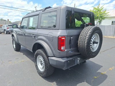 2021 Ford Bronco Base
