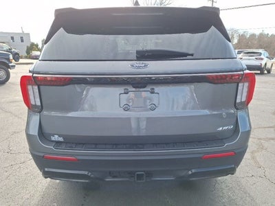 2025 Ford Explorer ST-Line