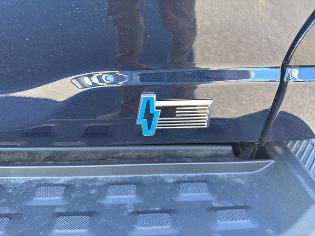 2025 Ford F-150 Lightning Platinum