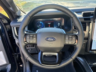 2025 Ford F-150 Lightning Platinum