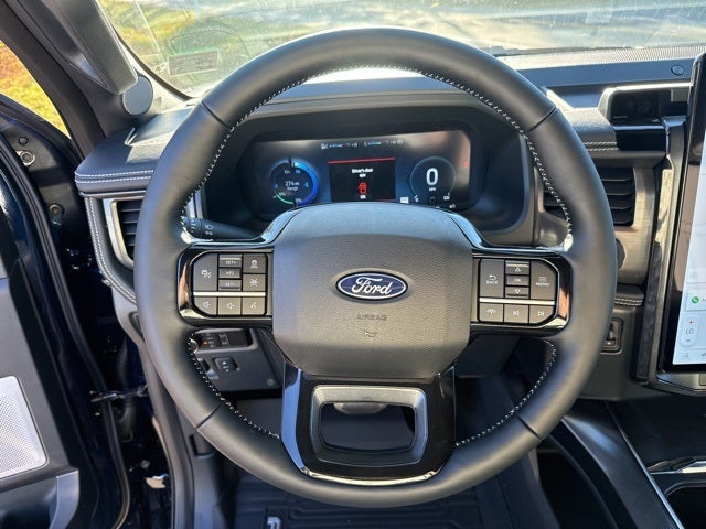 2025 Ford F-150 Lightning Platinum