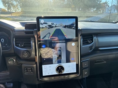 2025 Ford F-150 Lightning Platinum