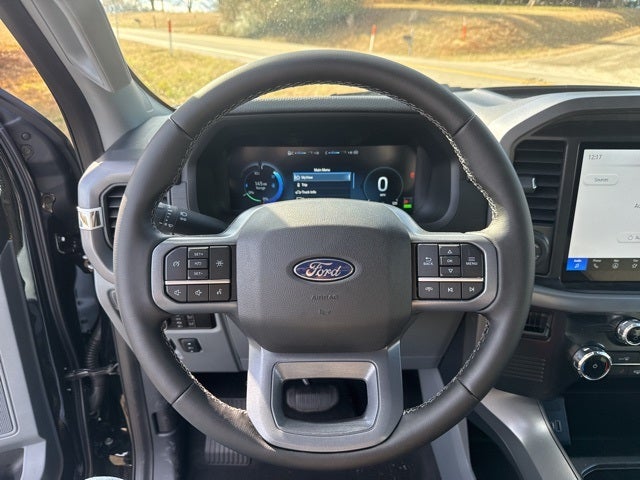 2025 Ford F-150 Lightning XLT