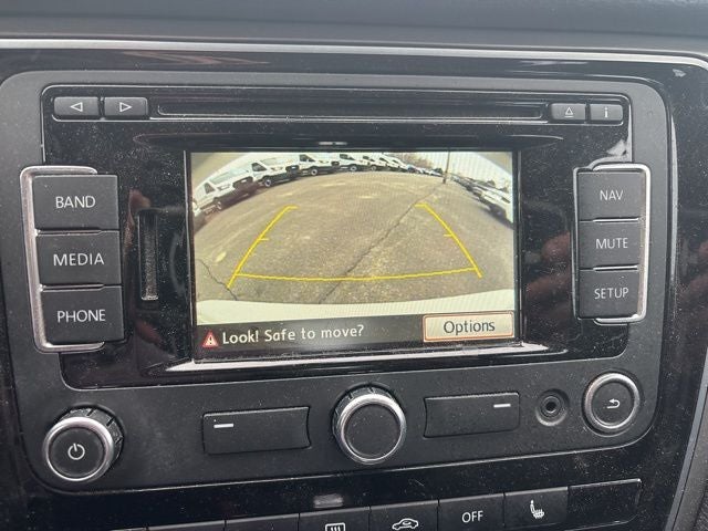 2015 Volkswagen Passat 1.8T SE w/Sunroof/Nav