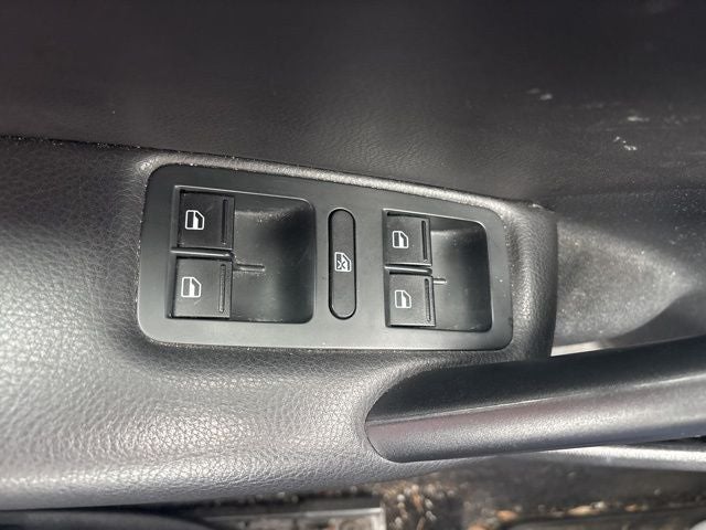 2015 Volkswagen Passat 1.8T SE w/Sunroof/Nav