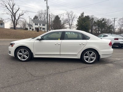 2015 Volkswagen Passat 1.8T SE w/Sunroof/Nav