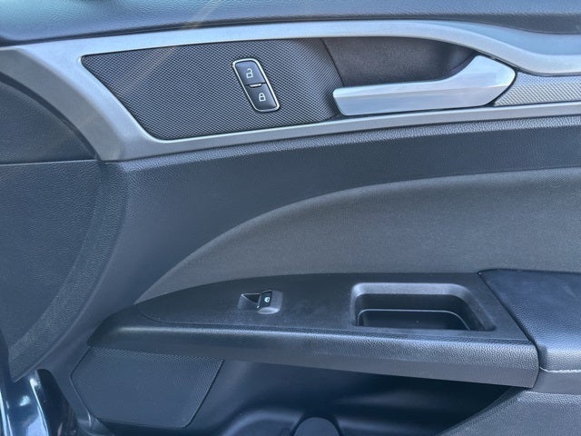 2020 Ford Fusion Hybrid SE