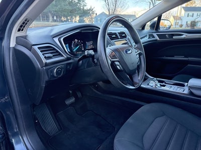 2020 Ford Fusion Hybrid SE