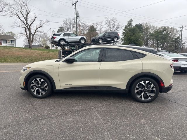 2025 Ford Mustang Mach-E Select