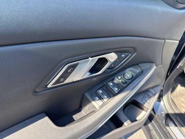 2023 BMW 3 Series 330i xDrive