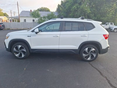 2024 Volkswagen Taos 1.5T SE