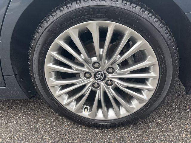 2020 Toyota Avalon Hybrid Limited