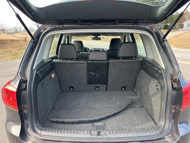 2016 Volkswagen Tiguan Base