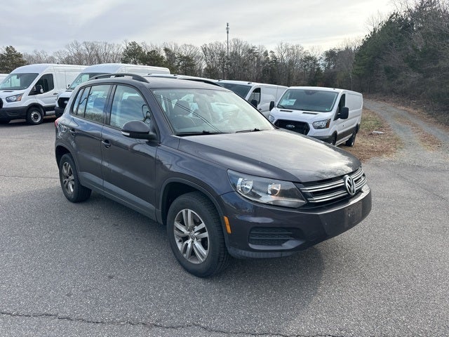 2016 Volkswagen Tiguan Base