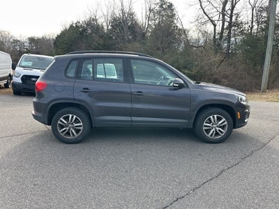 2016 Volkswagen Tiguan Base