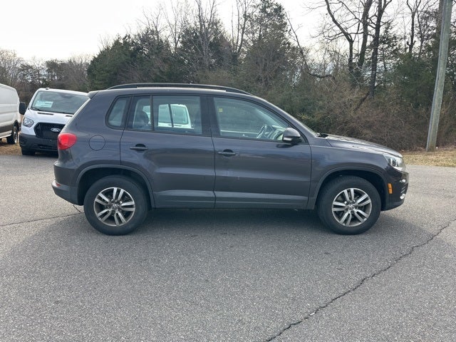 2016 Volkswagen Tiguan Base